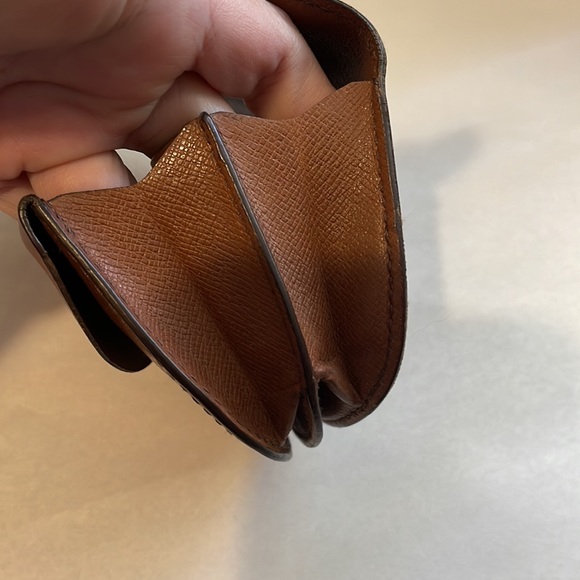 Authentic Vintage Louis Vuitton coin purse - Picture 8 of 17